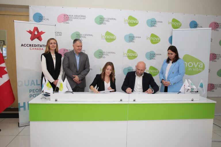 International accreditation organization Accreditation Canada (AC) signs an agreement with Vivo Medi